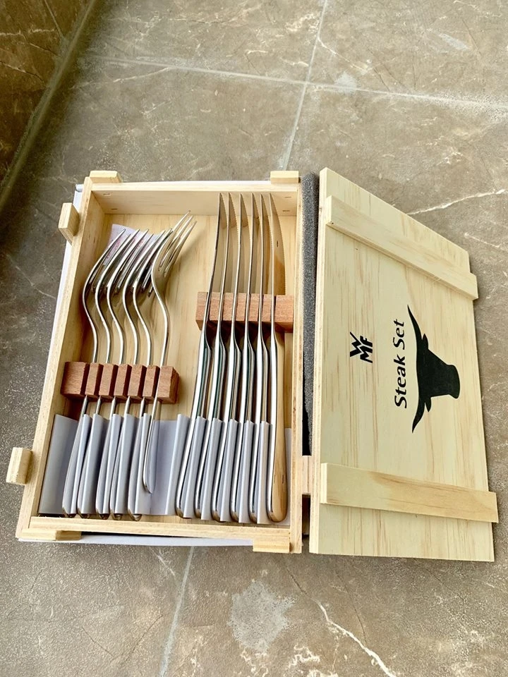 BỘ DAO DĨA WMF STEAK 12 MÓN