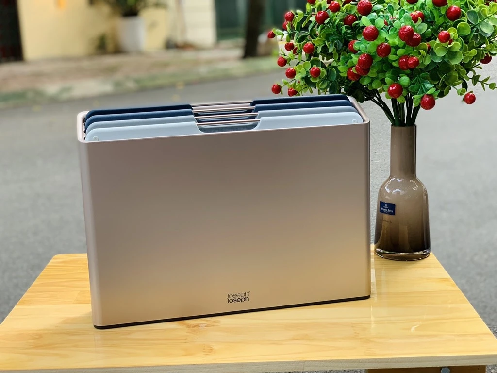 Bộ thớt Joseph Joseph Folio Large 4 món 34 x 24cm (vỏ xám) 60193