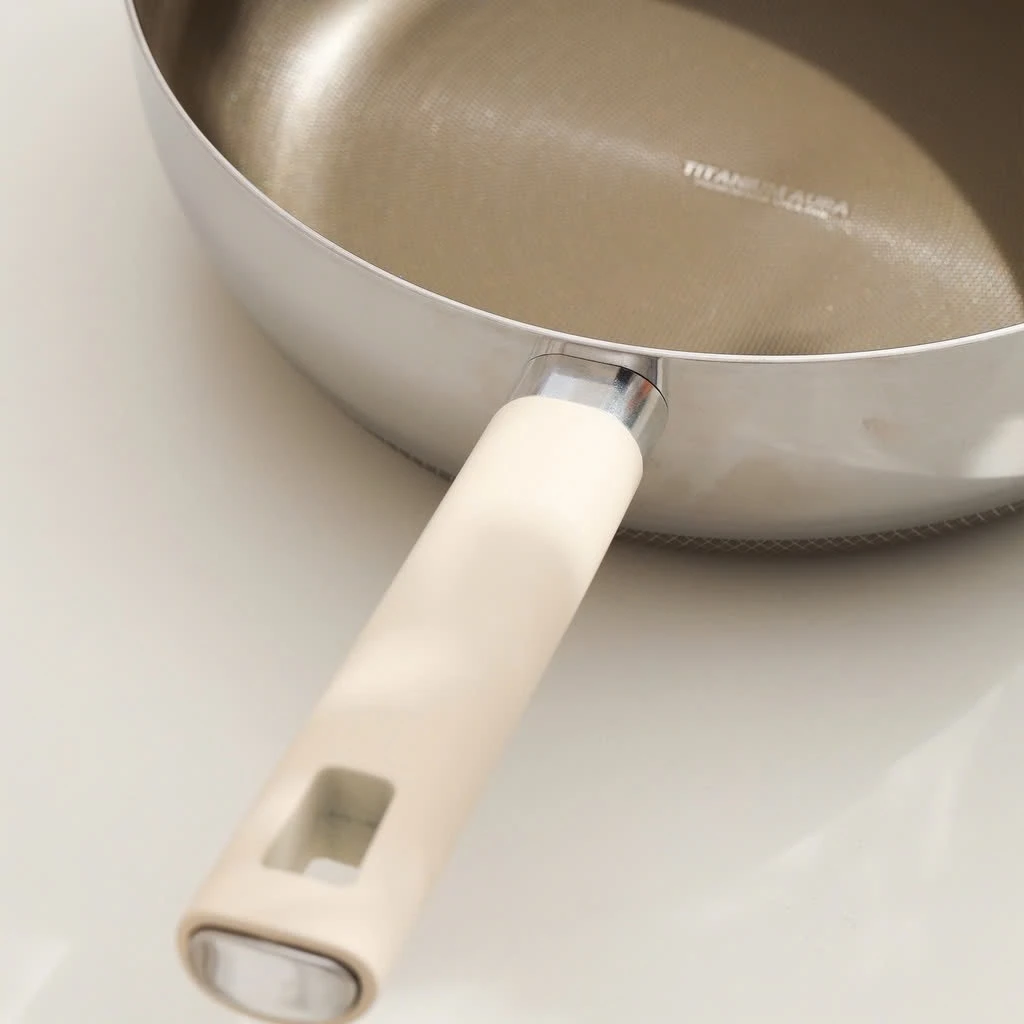 Chảo sâu lòng Haatz Titanium Aura 28cm HTA828