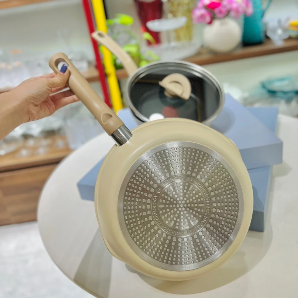 Chảo sâu lòng Tefal One Pick Pot Pan 24cm có nắp màu kem