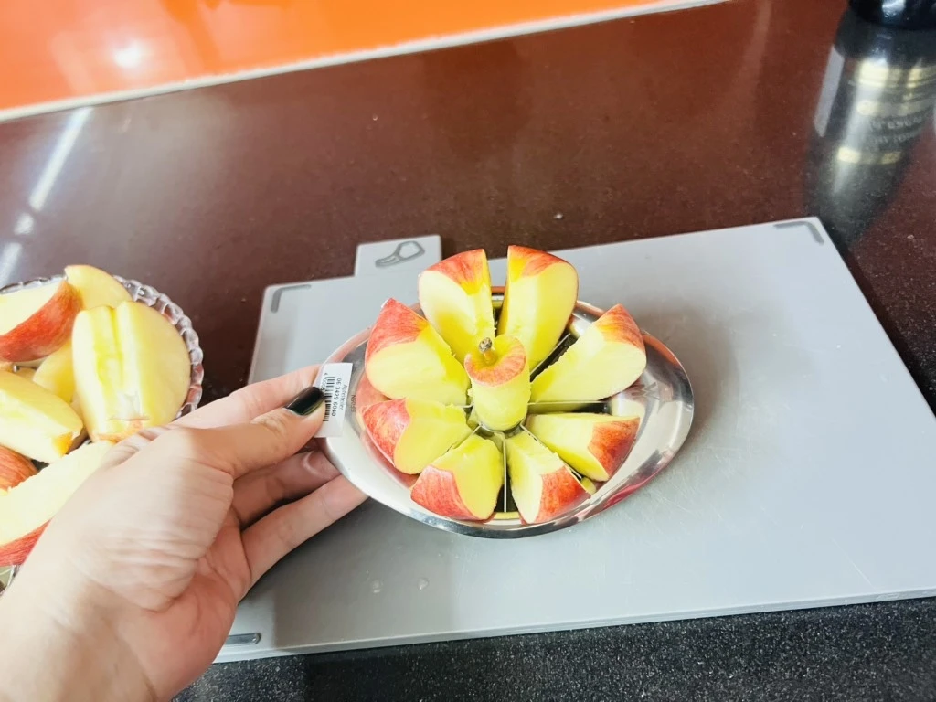 Dụng cụ cắt táo WMF Gourmet 0634296040