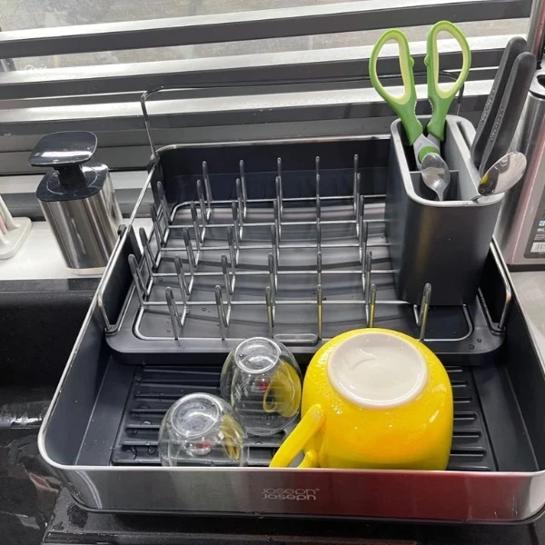 Giá úp bát thông minh Joseph Joseph kèm Bình đựng nước rửa tay 85189