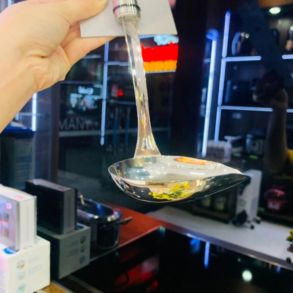 Muôi múc sốt Silit inox