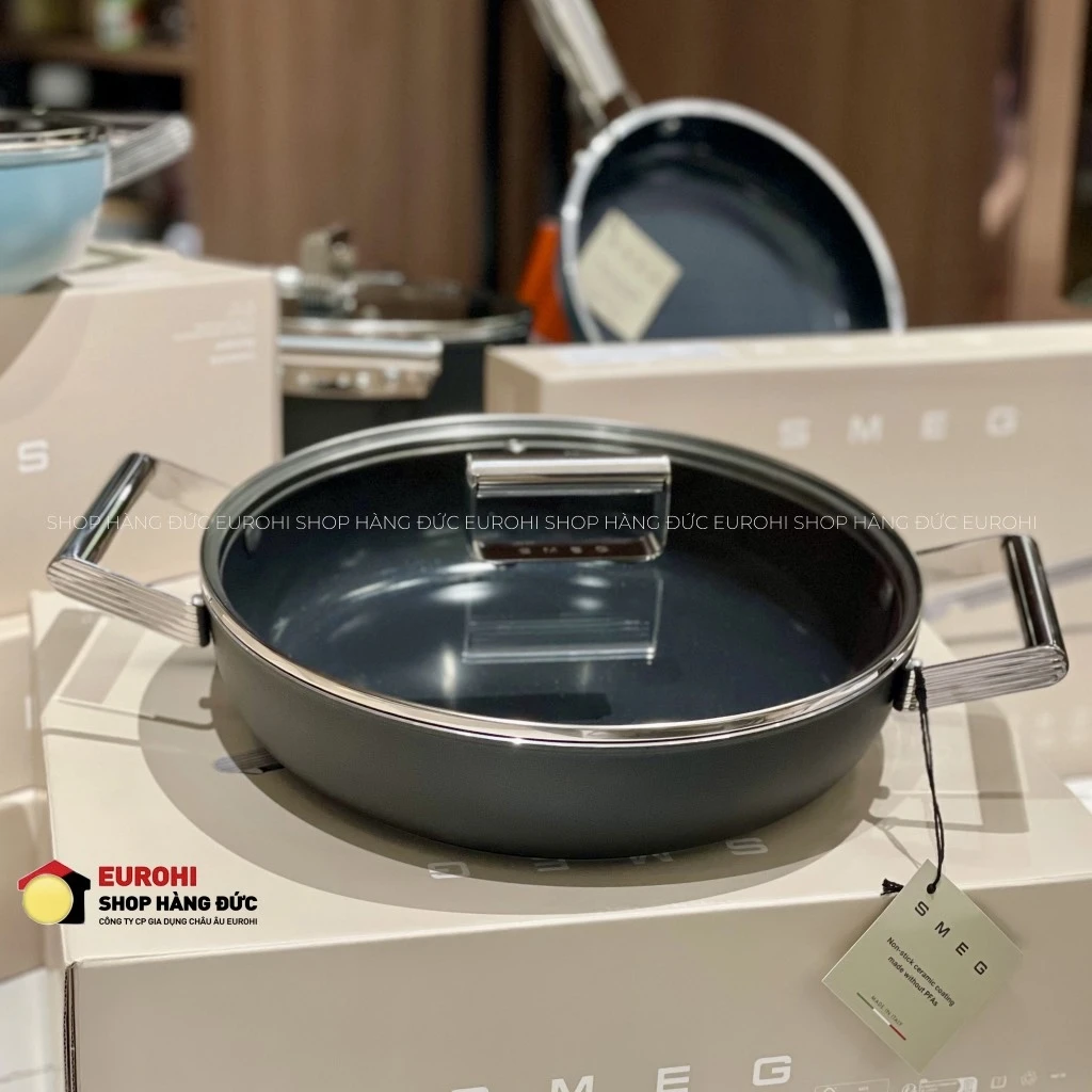 Nồi chảo SMEG DPF2812BLM 28cm màu đen (vung kính)