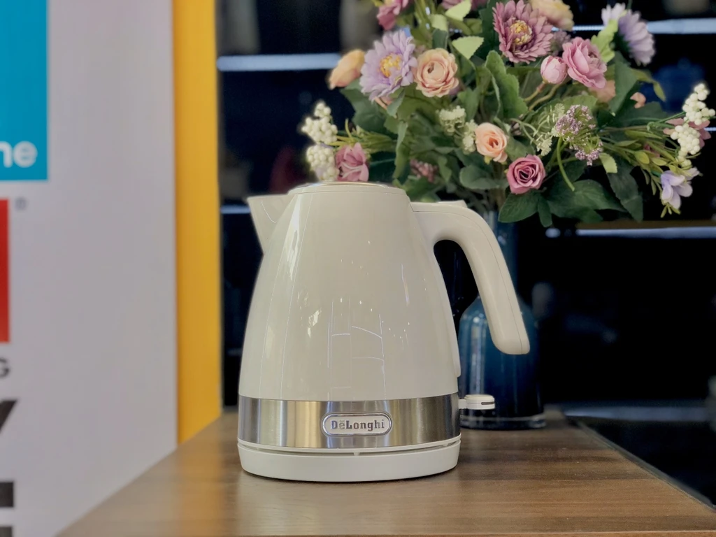 ẤM SIÊU TỐC DELONGHI KBLA2000.W 1L MÀU TRẮNG