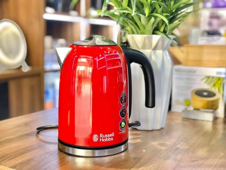 Ấm siêu tốc Russell Hobbs 20412-70 (màu đỏ)