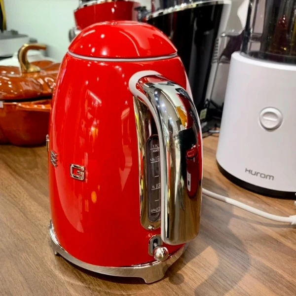 Ấm siêu tốc SMEG KLF03RDEU Red 1,7L 2400W màu đỏ