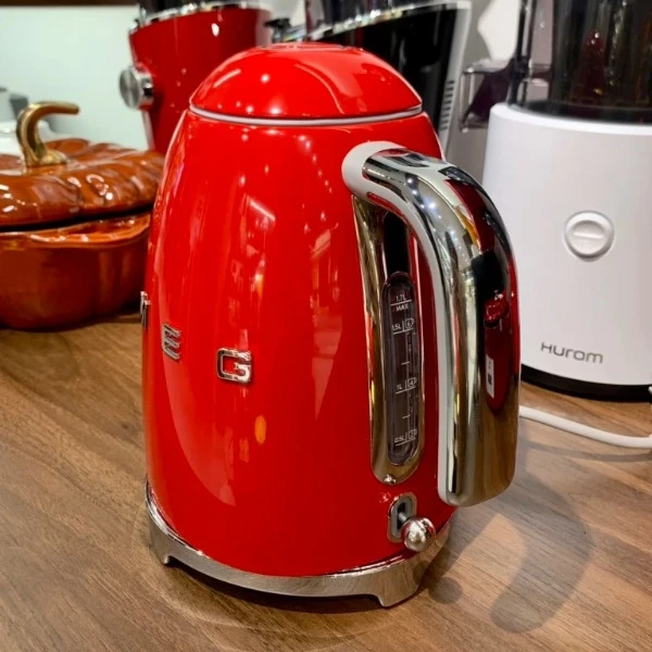 Ấm siêu tốc SMEG KLF03RDEU Red 1,7L 2400W màu đỏ