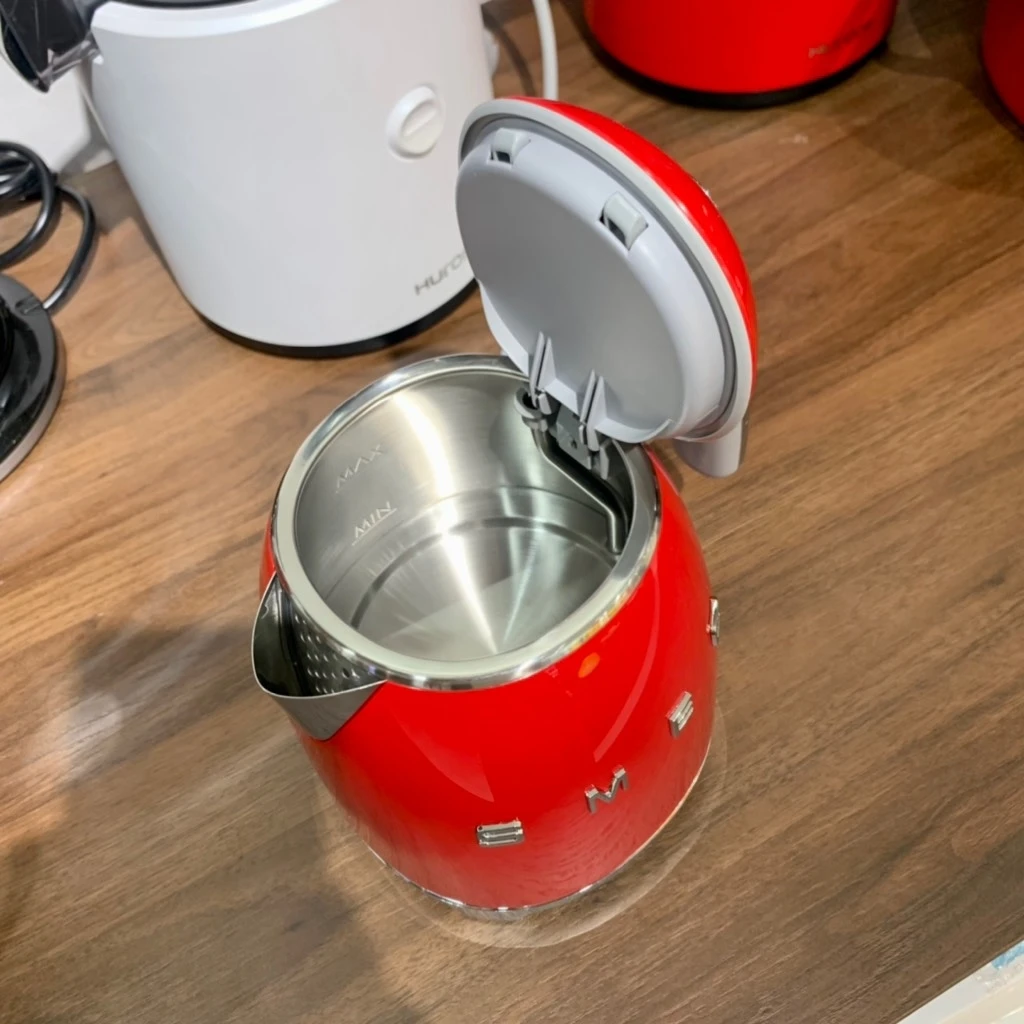 Ấm siêu tốc SMEG KLF05RDEU Red 0,8L 1400W màu đỏ