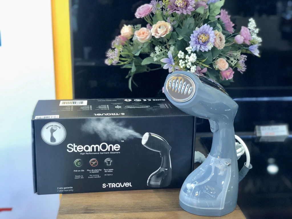 BÀN LÀ HƠI NƯỚC CẦM TAY STEAMONE HT14GW