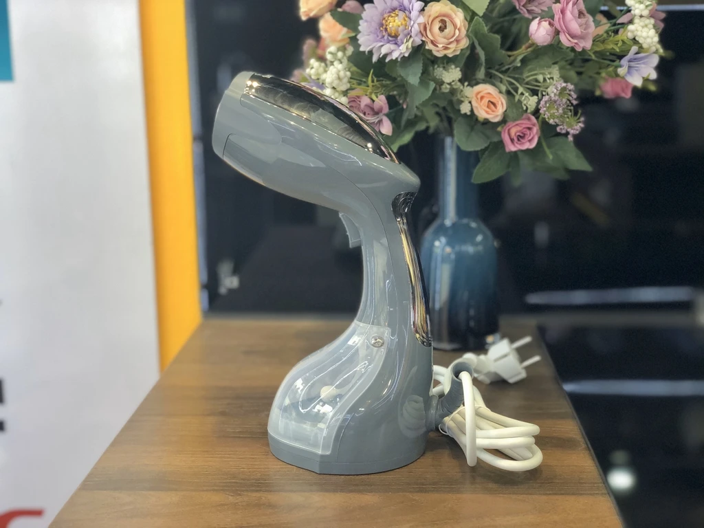 BÀN LÀ HƠI NƯỚC CẦM TAY STEAMONE HT14GW