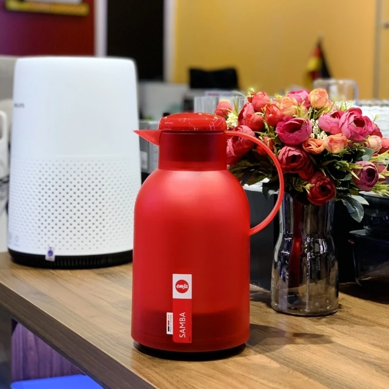 Bình giữ nhiệt Emsa Samba 1,5L màu đỏ 3110600413