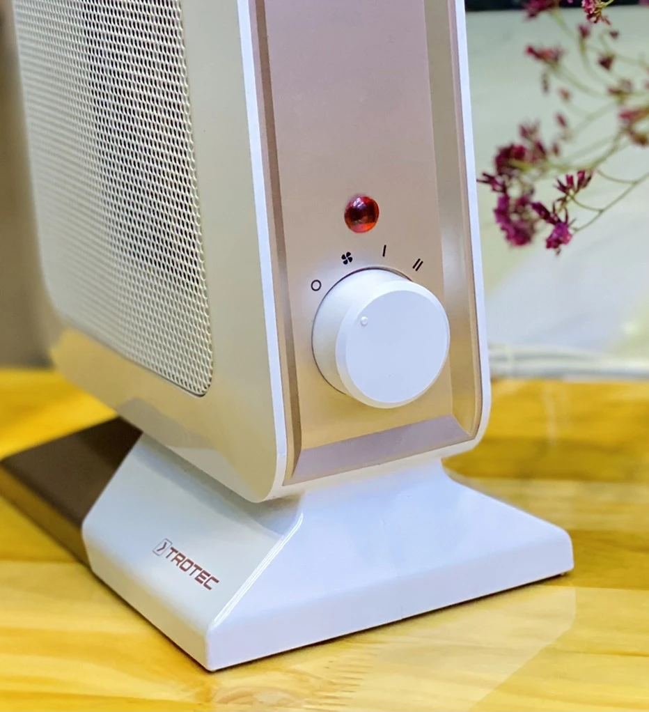 Quạt sưởi gốm Trotec TFC 14E màu trắng