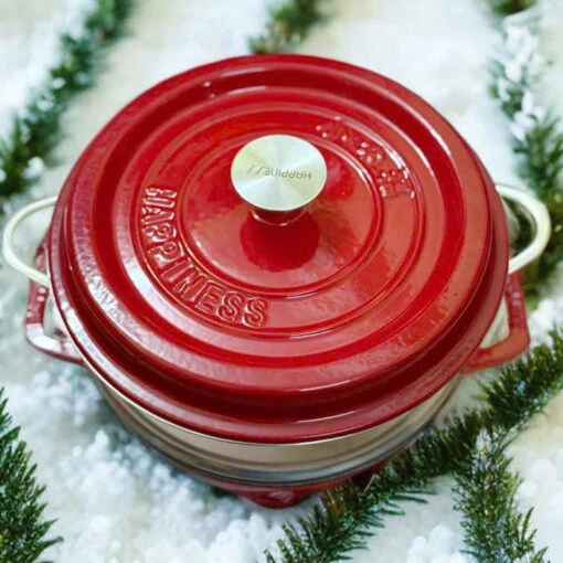 Nồi gang đỏ 27cm Happiness – tặng kèm xửng hấp chính hãng
