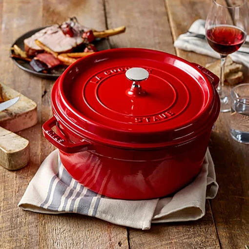 Nồi gang Staub Cocotte Ronde tròn 20cm màu đỏ cherry