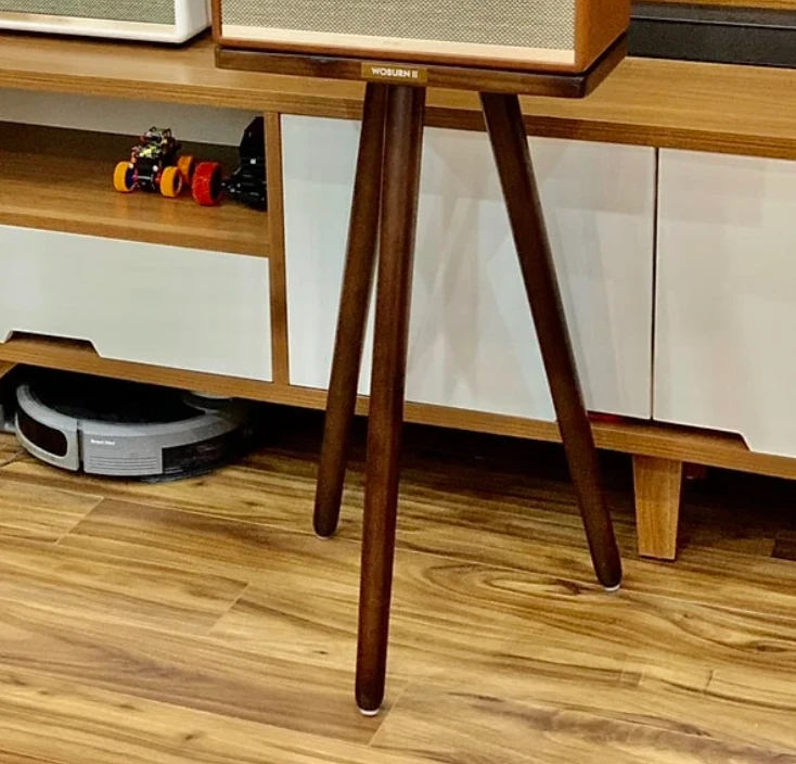 Chân loa Marshall Woburn 3